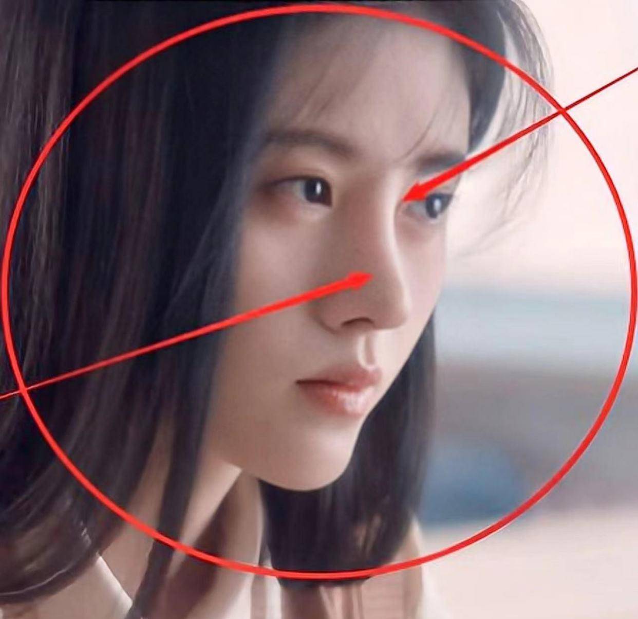 后遗症女明星为了变美，乱整鼻子留下的后遗症，至今悔恨终身