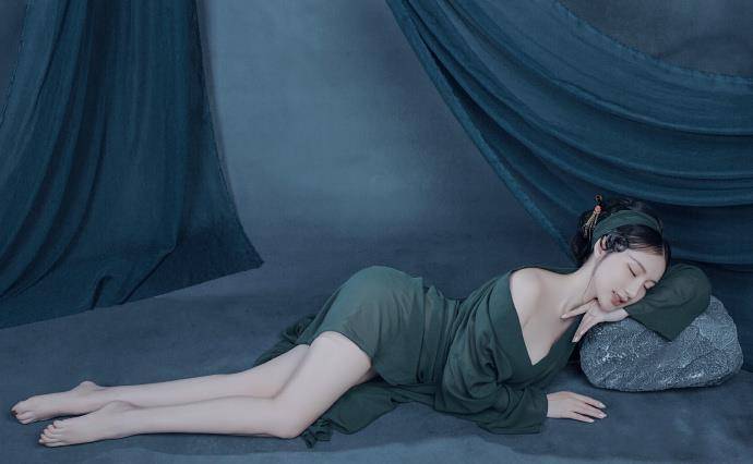 体操女神李红杨,身材傲人29岁仍单身,写真美出新高度