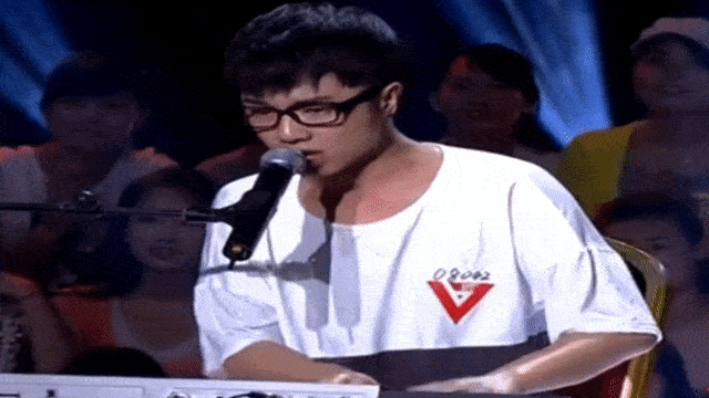 节目组|“纯情大男孩”华晨宇的放荡不羁，该让多少“大男孩”自愧不如？