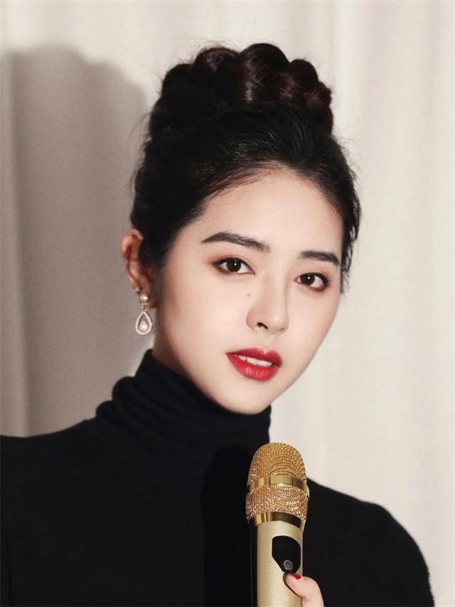 关键过年该怎么化妆？素颜达人会告诉你答案：底妆别太厚，脸别修容