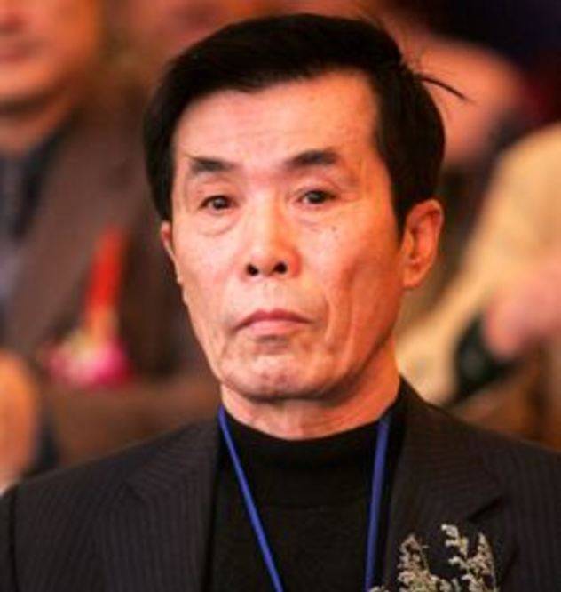 原创何庆魁妻子和高秀敏去世后余生只想做个好继父和父亲