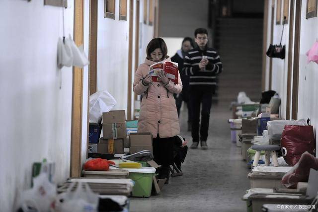 1张深圳某中学教师工资单曝光，揭露成人社会“冷冰冰”的现实-家庭网