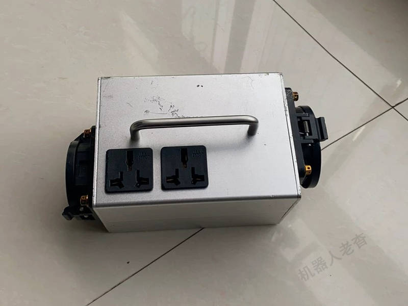 房车充电解决了有充电桩就能取电电动房车直流快充交流慢充电站 老杳 问题 旅行 房车充电解决了有充电桩就能取电电动房车直流快充交流慢充电站 老杳 问题 旅行