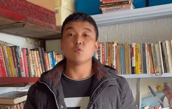 垃圾堆长大的刘阿楠拒绝400万年薪被千万粉丝催着捡破烂