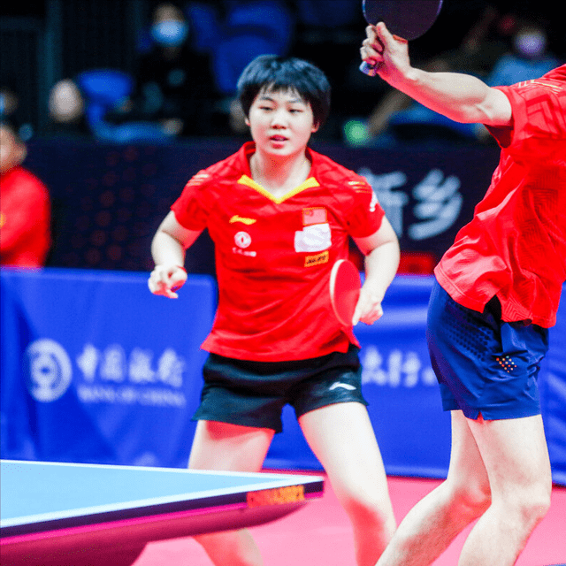 女单|厉害！国乒17岁小将世界排名暴涨156位，大满贯首战砍瓜切菜3-0