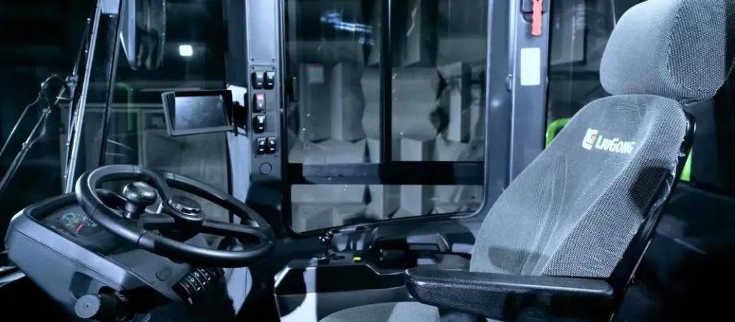 【21-sun测评】电池质保五年，柳工856E-MAX电动装载机值得考虑