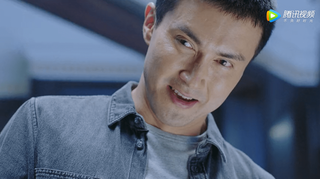 军旅|深夜收视破一！央视这部大剧一出，我被高伟光演的军旅硬汉帅到了！