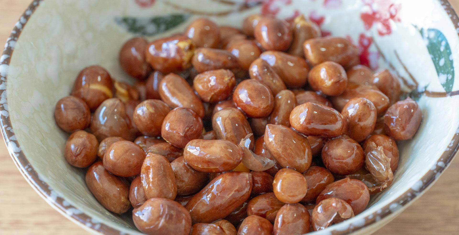 加入适量|爱美的女人，建议多吃“4红3黑2绿”，含铁量高，春季常吃气色好