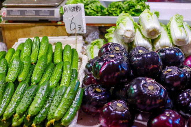 因为|去菜市场买菜,这6种蔬菜不要随便买,菜贩子:从不给家人吃