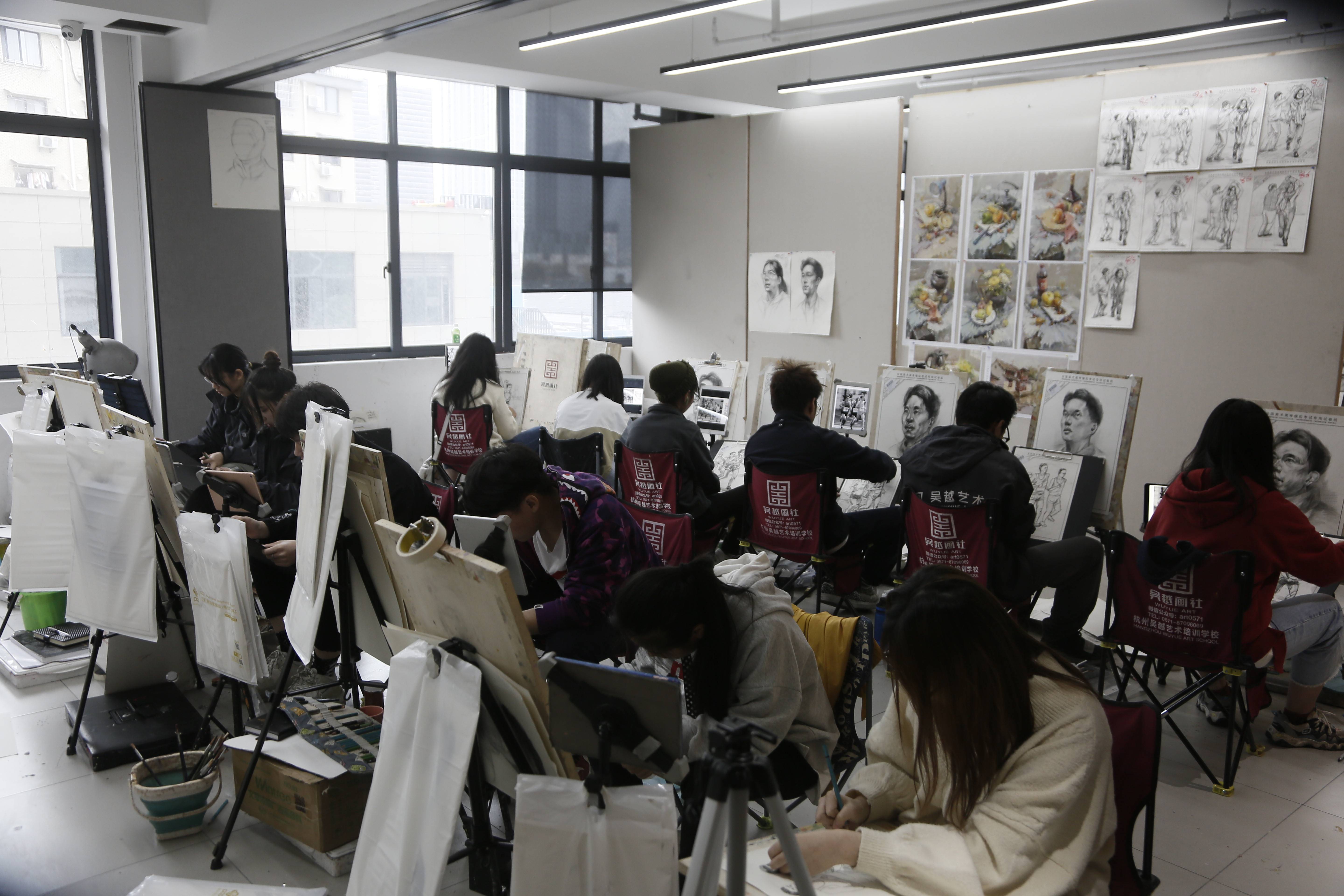 杭州画室美术培训高中生走艺考会简单吗