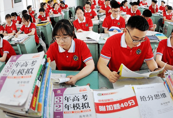 网上 取消一门学科 投票结果火了 英语才排第3 榜首实至名归 高中 高考 数学