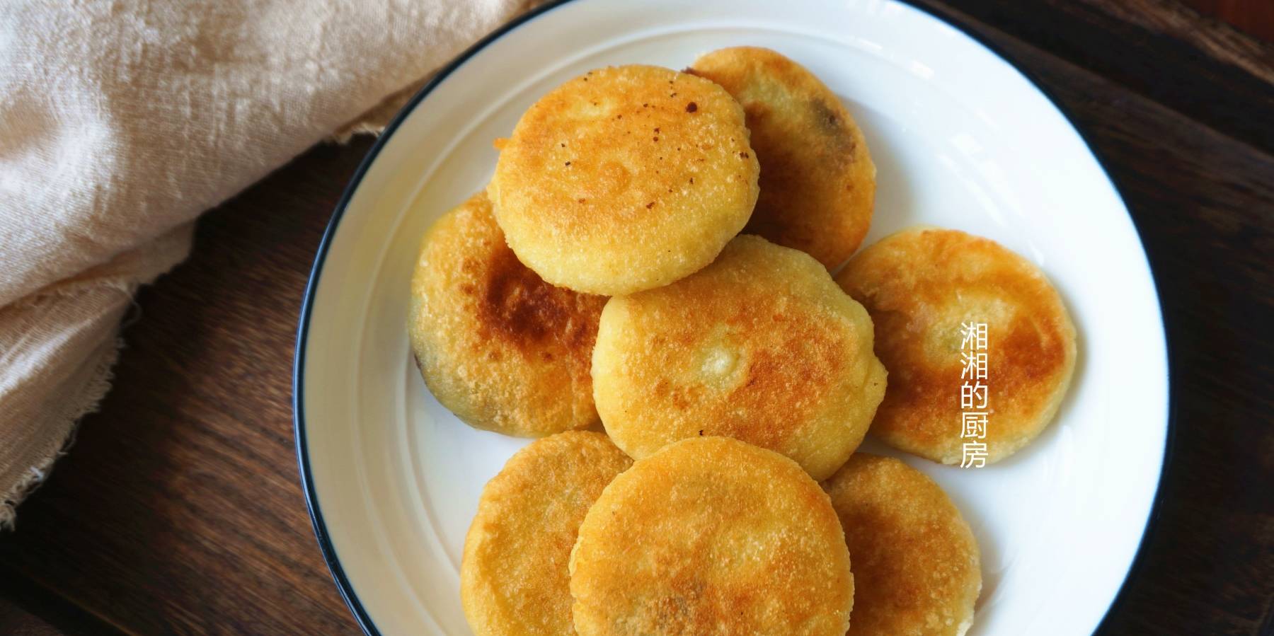 面团|早餐饼别总用小麦粉了,试试这样做,粘糯香甜,比炸糕还好吃