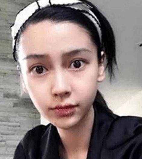 漂亮当红女星卸妆后是什么样子的？热巴干净清纯，baby美的没任何区别！