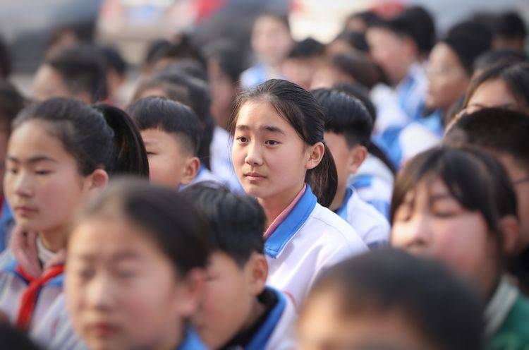 识校枣庄峄城区东方国际学校小学部开展校园最美歌声大赛