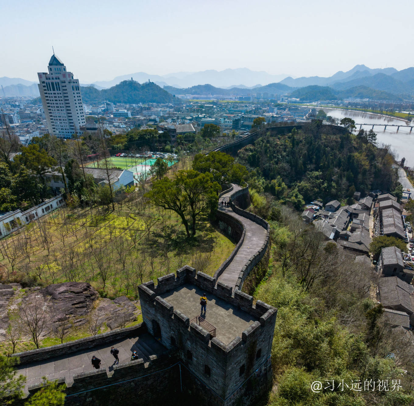 臨海古城一日遊,江南長城和古城老街都不可錯過_紫陽_東湖_小店