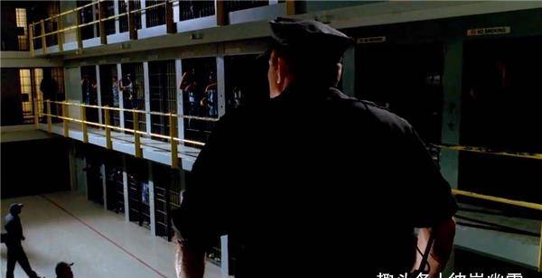 图案|女友被撬,小黑加入越狱行动