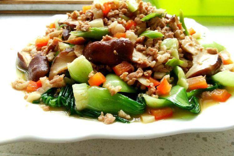 原创今天用肉末搭配青菜跟大家分享一道特别好吃的美食肉末青菜