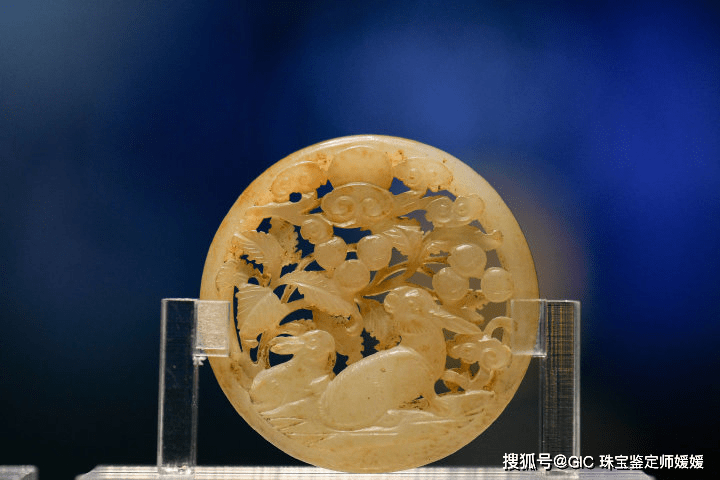 周公解梦，从墓地里挖出的玉，寓意深远