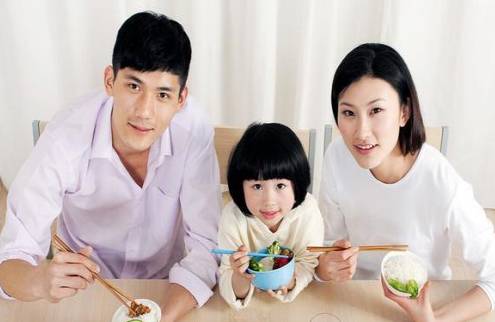 体重|秦海璐36岁时生下“巨婴症”儿子，如今5年过去了，娃现在长这样