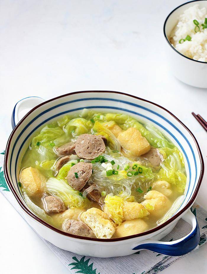 原创天凉时炖一锅白菜丸子粉丝汤吧温暖又开胃