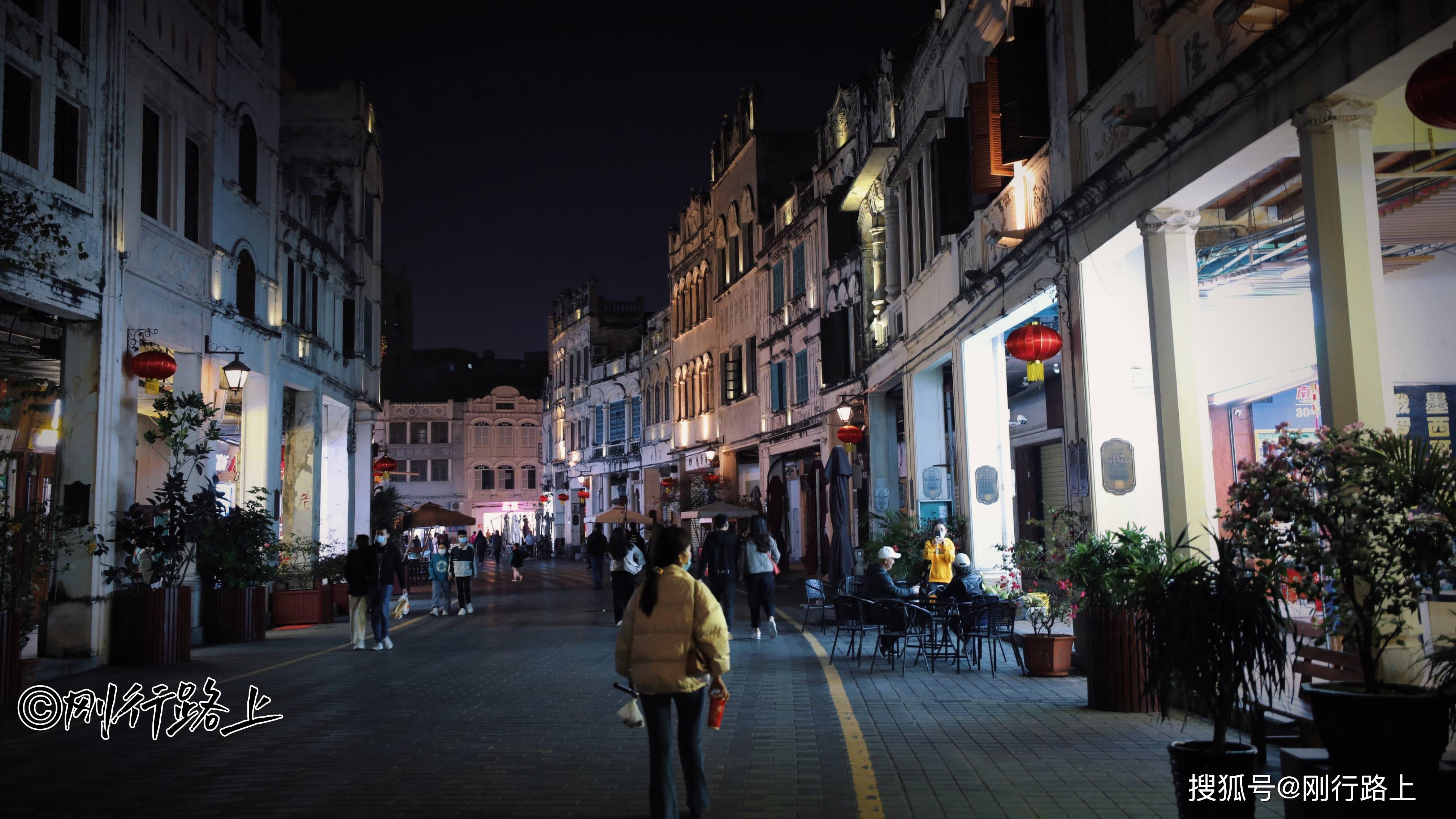 海口骑楼老街,夜色下那些美妙的时刻_建筑_街道景观_海南