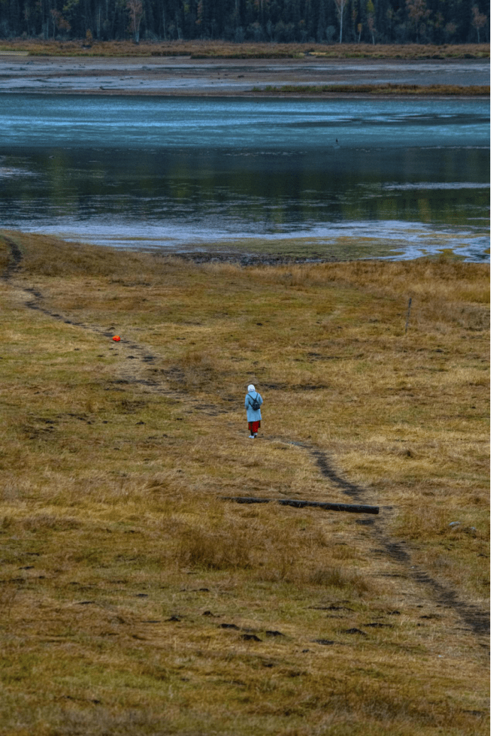 饶力明图文世界里的北疆秋韵