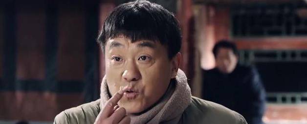 女孩子|他是国家一级演员，娶了同桌是初恋，如今结婚22年活的很知足