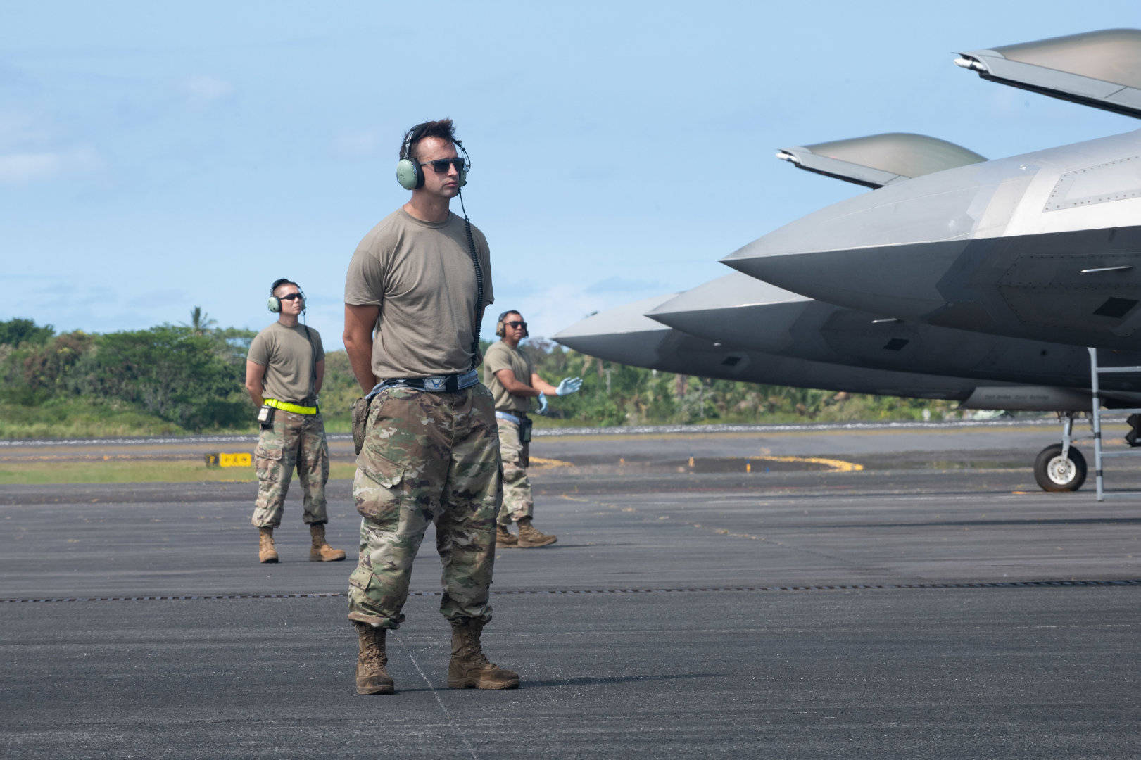 f22开训了,详解美国空军的ocp迷彩服,能否使用绑腿?_穿着_任务_腰带