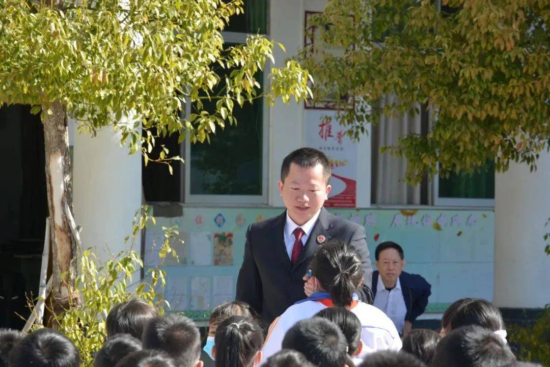 02饶洋中学3月7日,饶平县关工委携手多部门在饶洋中学举行反电诈,毒品