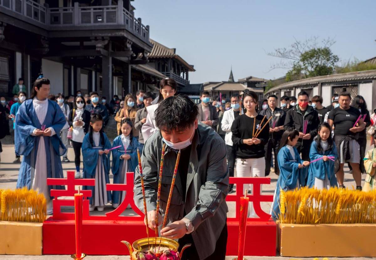 黄宥|这个剧组真是绝了！内娱按照这个剧本卷起来好吗？