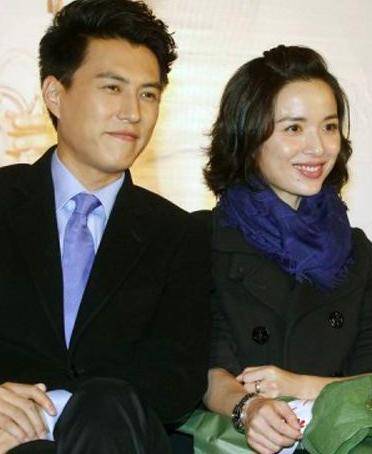 因为|43岁靳东1993年出道,二十多年摸爬滚打,如今成为富豪身价过亿!