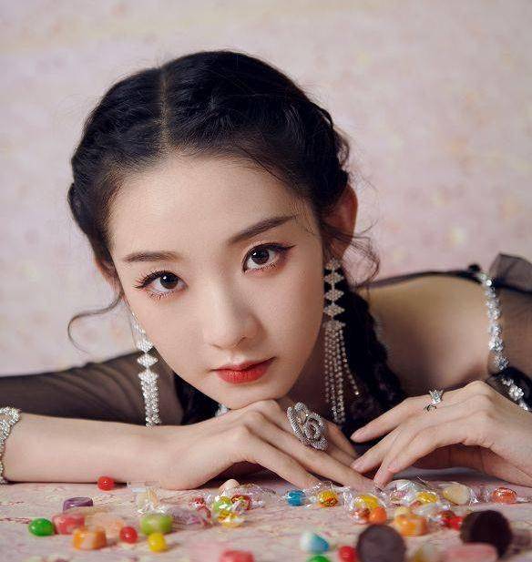 陈卓璇硬糖少女派对大片，赵粤帅气不再，刘些宁高级，陈卓璇腹黑女主！
