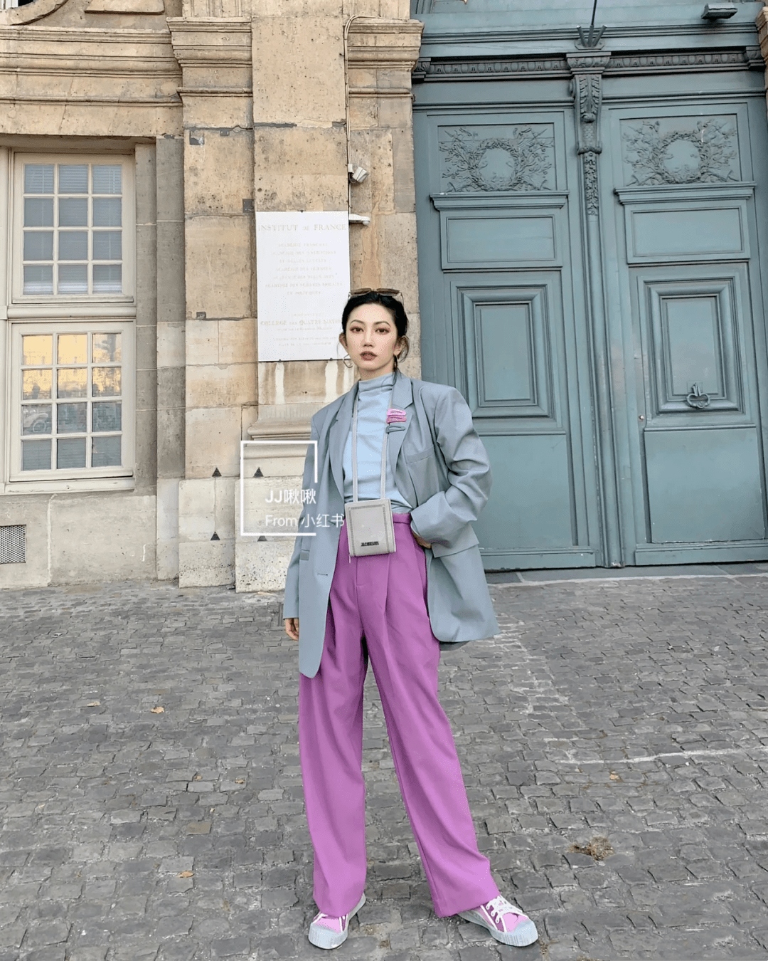 颜色 今年最流行的4组穿搭配色,显白优雅又减龄