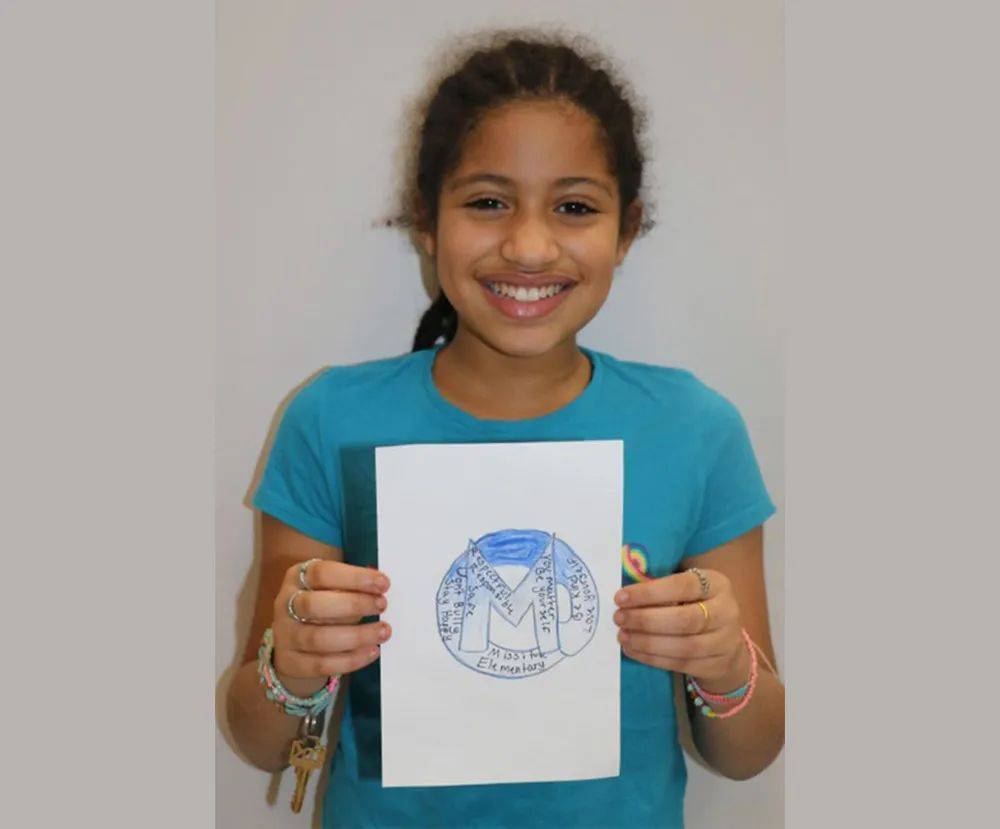 11岁美国小学生为学校设计校徽，一不小心就被校长采用了！-家庭网