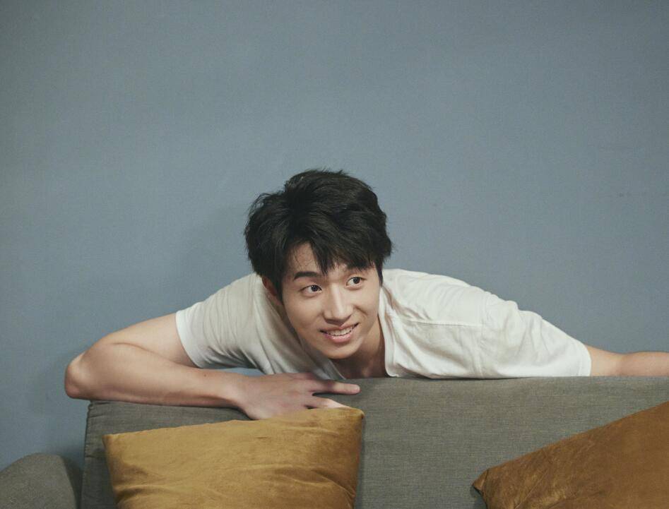 喜剧|《一年一度喜剧大赛》需要搭配热搜一起看,要不然观众会自我怀疑!!