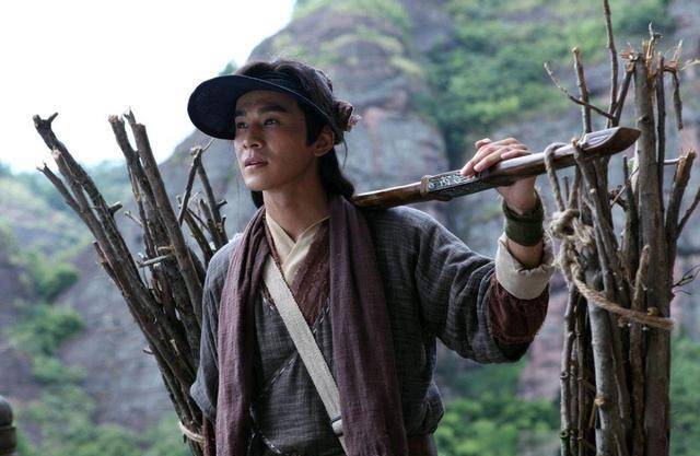 民间故事:穷书生救狐仙,狐仙送珠宝报恩,书生却逼狐仙以身相许_李金龙