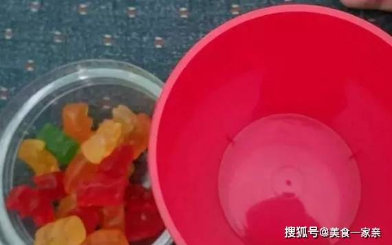 因为|分分钟能把你气死的零食包装，图1最考验脾气，图4想打设计师