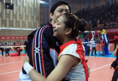 在退役之前,王茜与天津男篮球员张智涵就已经结婚了,但是这个消息并没