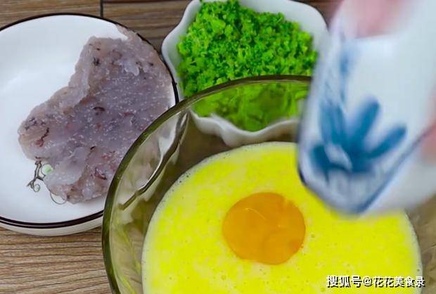 玉米糊|简单好吃的虾泥玉米饼,软嫩鲜香,营养味美,孩子爱吃的营养早餐