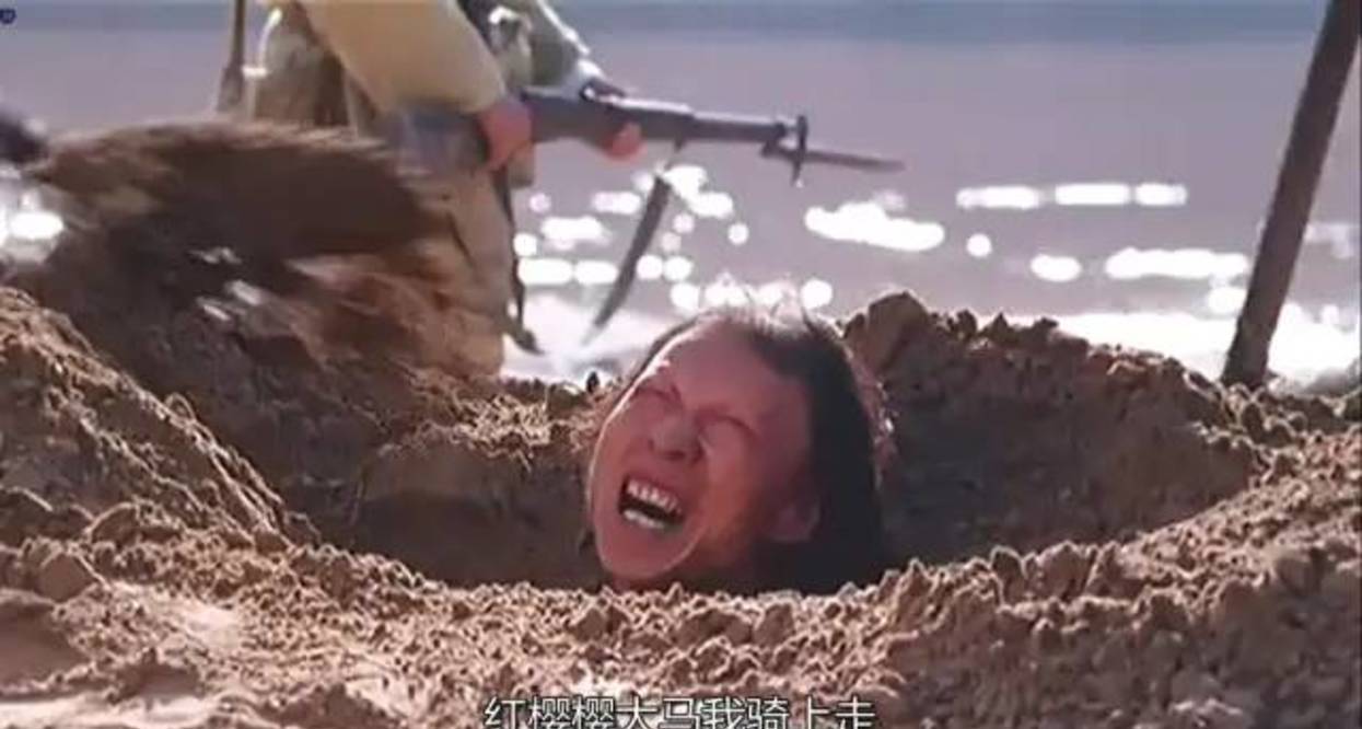 战争与和平|看过爆红的《长津湖》，再和冯小宁“三部曲”一比，差距就出来了？