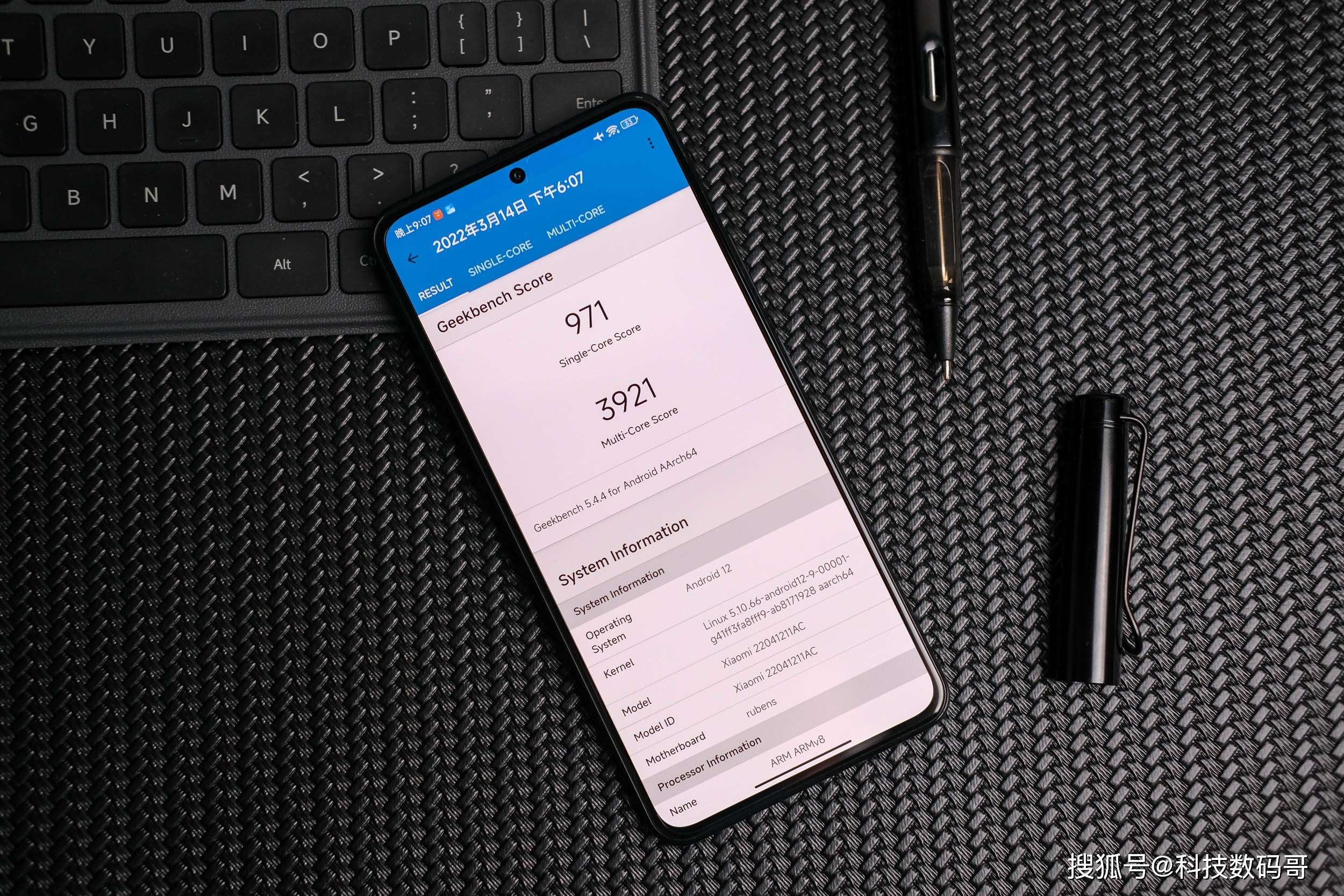 Iphone Se开售 专家预测销量遭打脸 网友 这就是个 笑话 Pro 苹果 版本 Iphone Se开售 专家预测销量遭打脸 网友 这就是个 笑话 Pro 苹果 版本