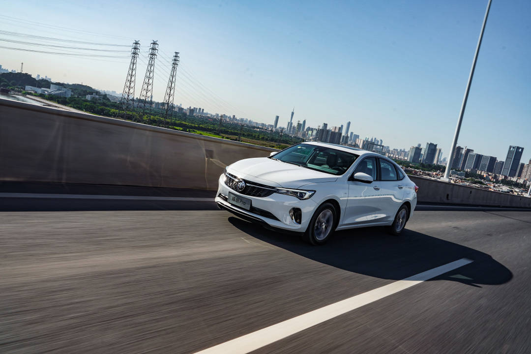 原创化繁为简的家用车试驾体验威朗pro