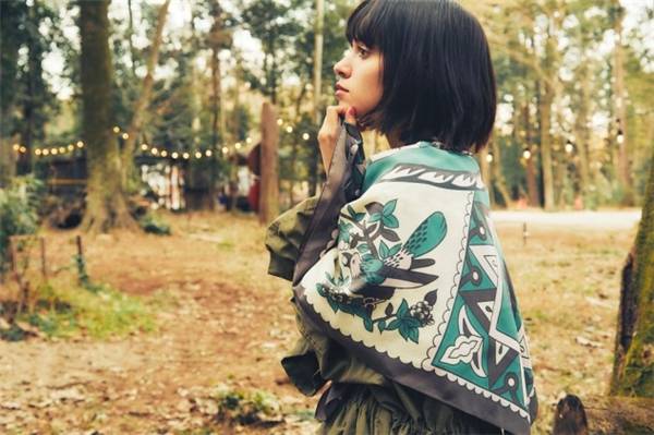 职场 国际知名丝巾YOSHIMASA之职场必备穿搭利器