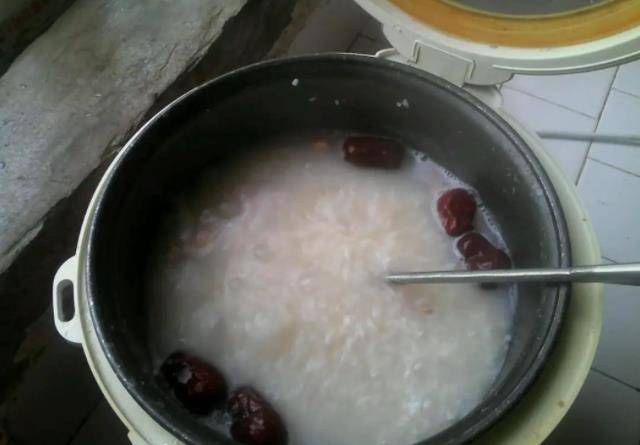 人体|早餐为什么不能吃大米粥呢?医生:不仅是米粥,这2物也最好少吃