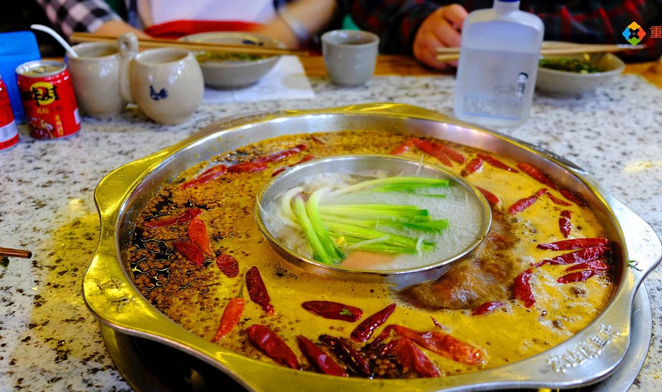 原创
重庆旅行攻略:吃不了辣怎么办?山城还有一大堆美食等着你