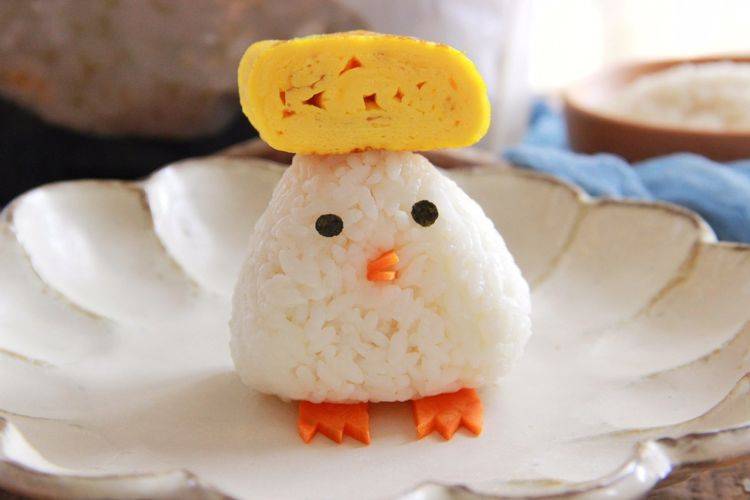 童话中故事中的饭团造型可爱美味可口