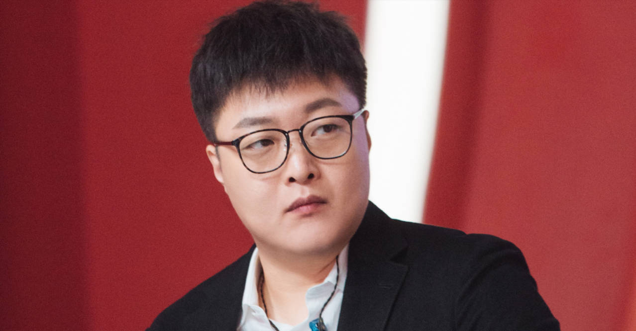 在2月中旬就发过动态,称"乘风破浪重相聚",且艾特了杜华,陈琦沅和刘卓