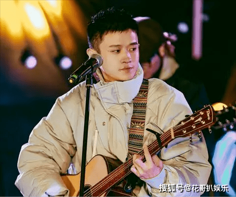 之后又参加了《哈哈哈哈哈》直接全程搭档了邓超,鹿晗,陈赫,曝光量