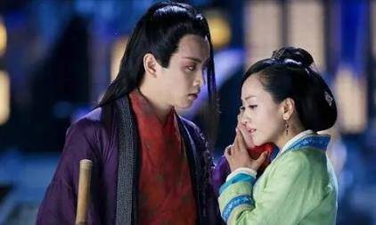 原创林平之为何选择在大婚前自宫练剑弄懂他的心路转变历程就明白了