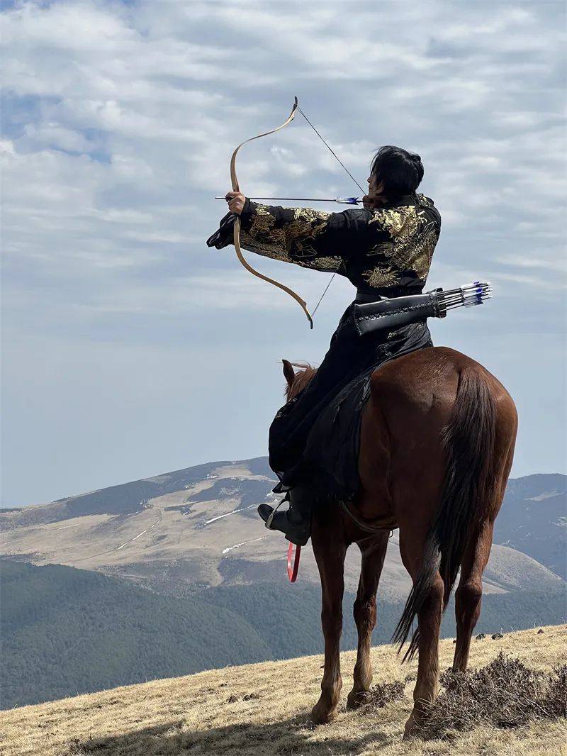 有一种生活叫大理跨上马背尽览风花雪月